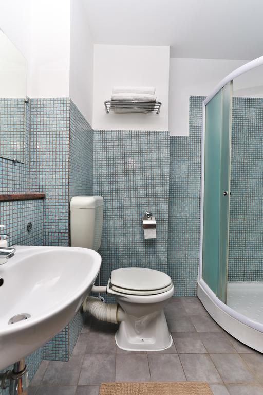 Vatra Accommodation 布加勒斯特 外观 照片