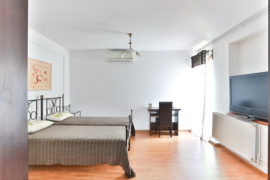 Vatra Accommodation 布加勒斯特 外观 照片