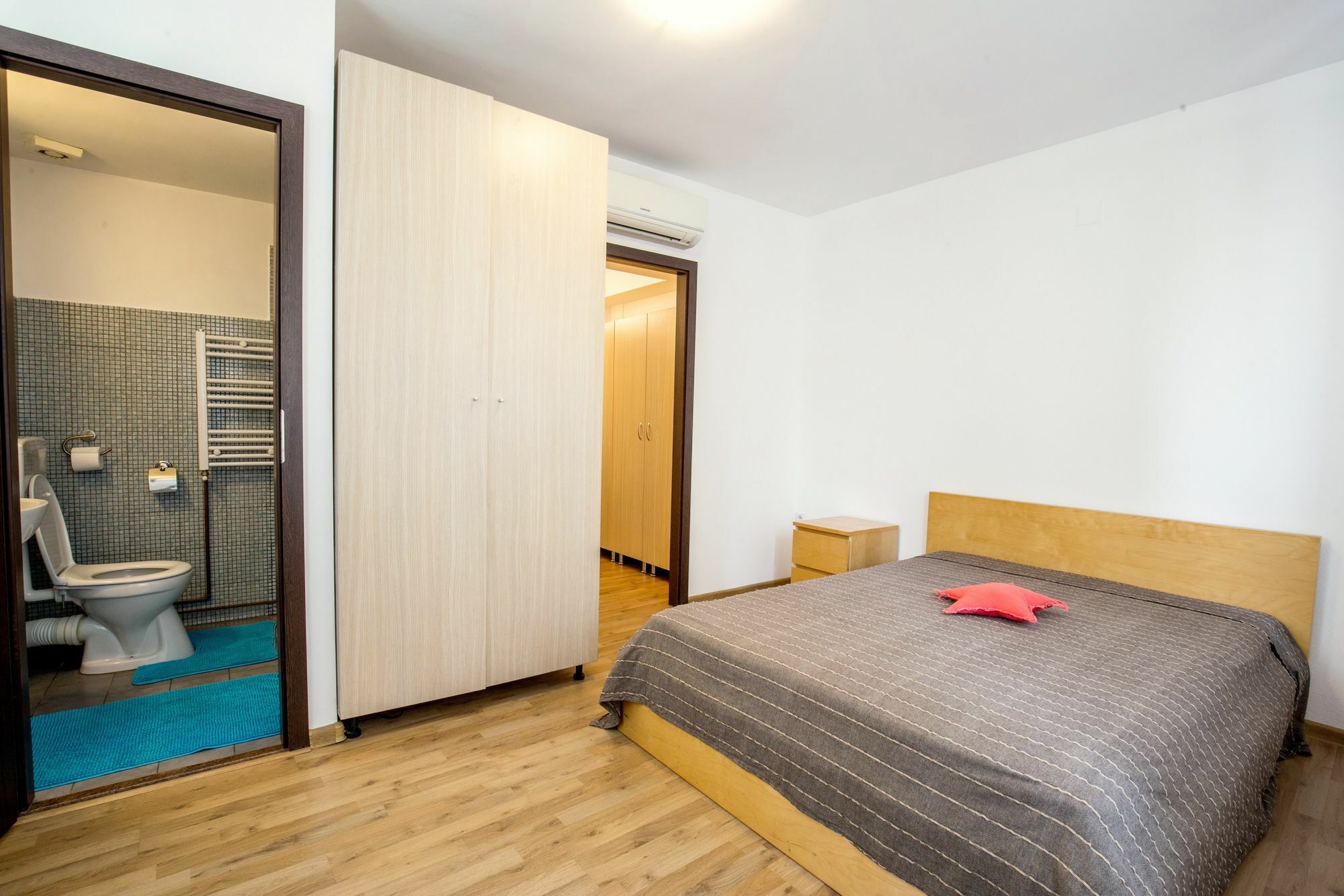 Vatra Accommodation 布加勒斯特 外观 照片