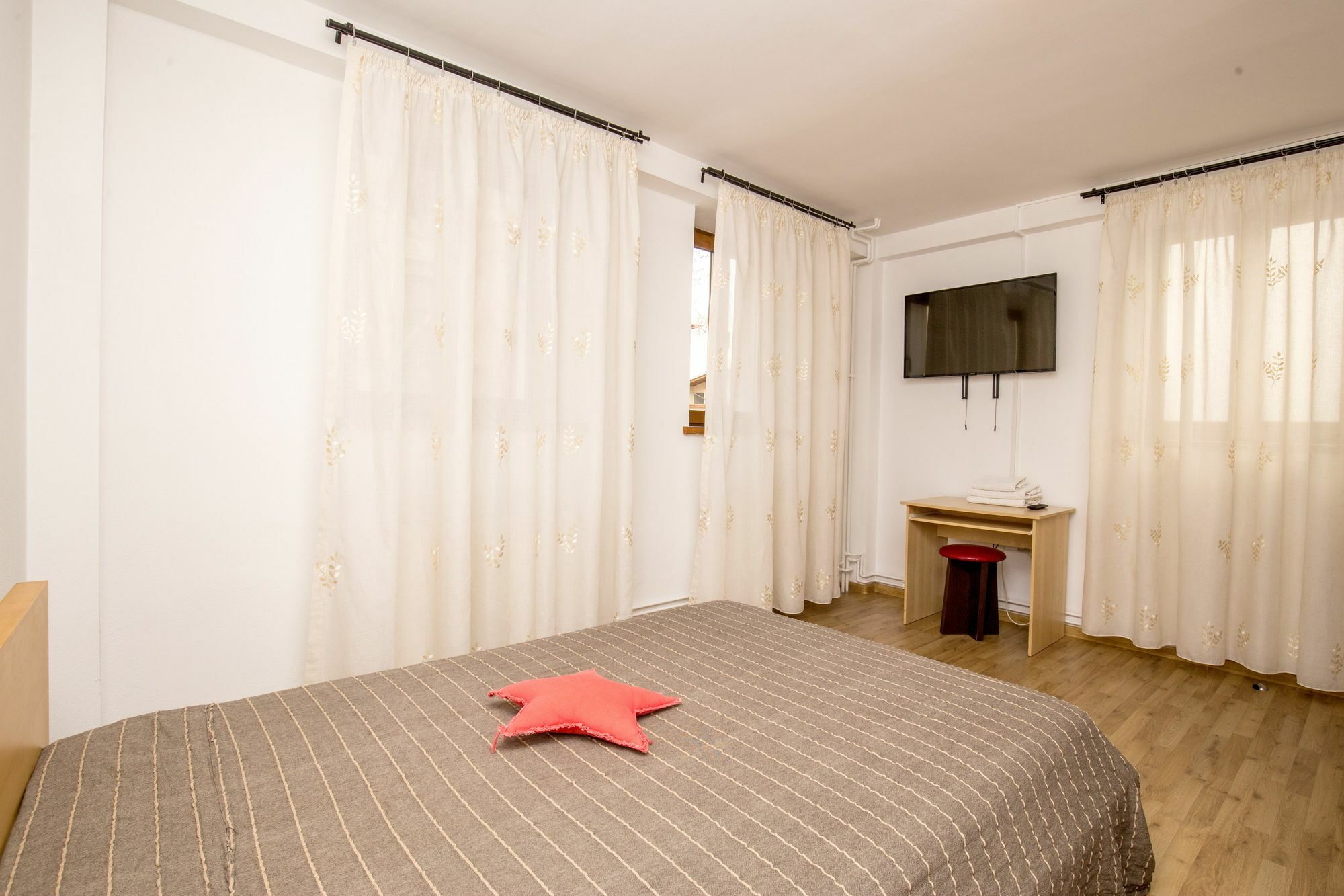 Vatra Accommodation 布加勒斯特 外观 照片